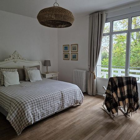 Demeure Du Saule Madame Bed and Breakfast Thieux  Buitenkant foto